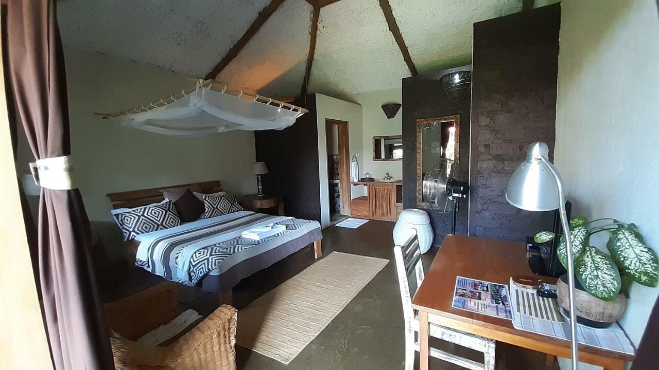 Gately Inn Entebbe Exteriör bild