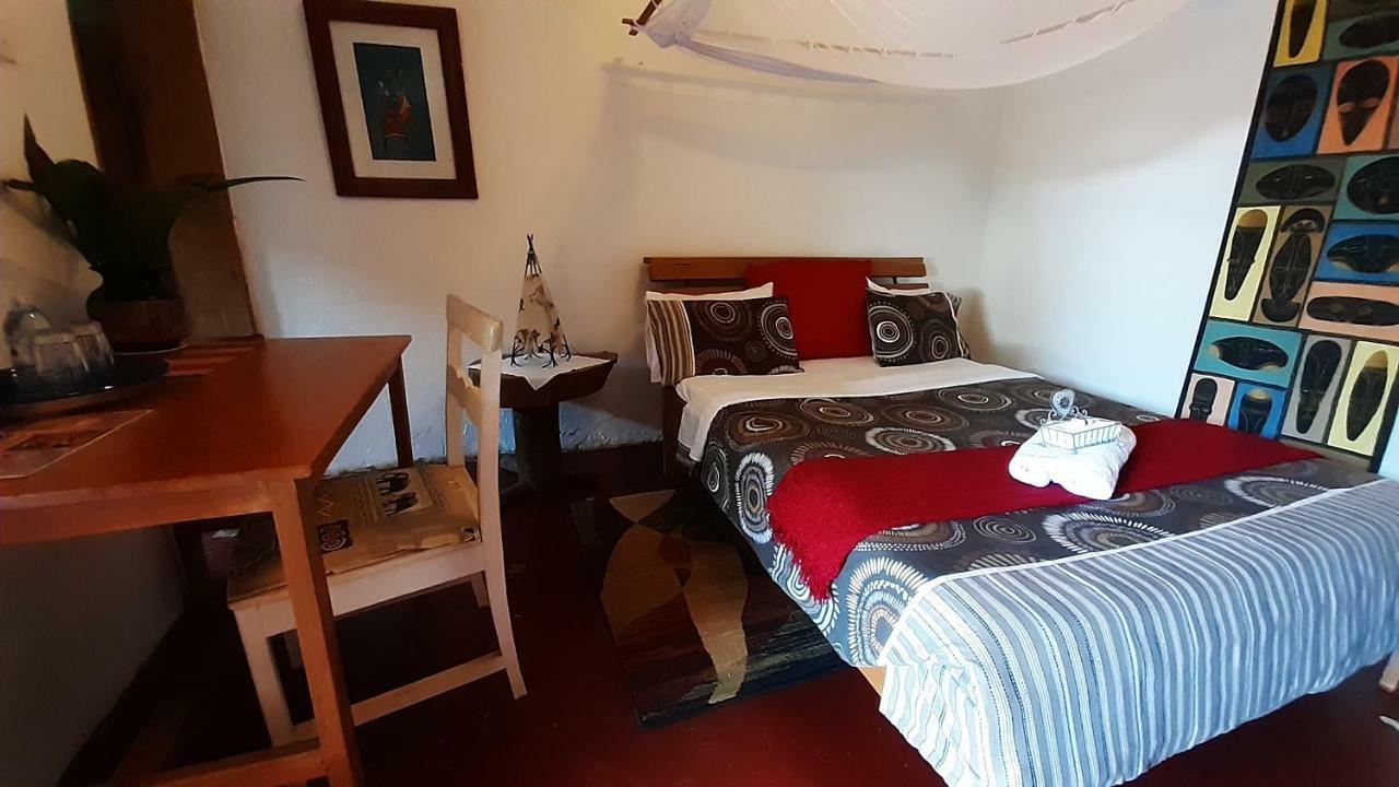 Gately Inn Entebbe Exteriör bild