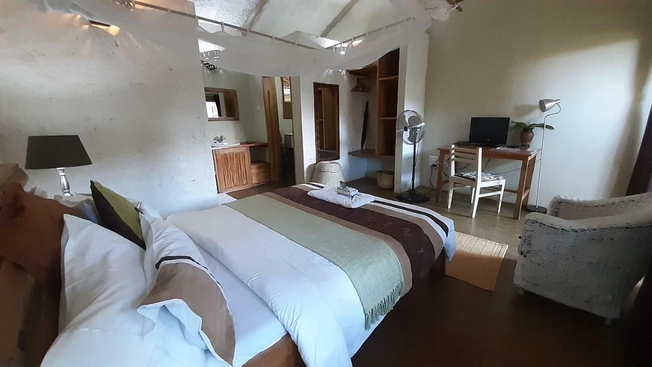 Gately Inn Entebbe Exteriör bild